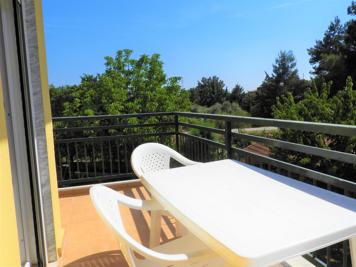 Private balcony looking over the green surroundings